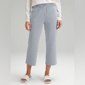 Lululemon Softstreme HR Straight Leg Crop